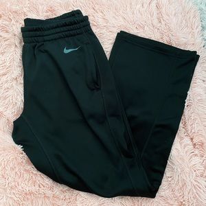 Nike therma-fit sweatpants